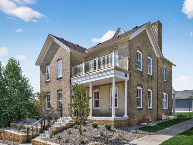 211 N Walnut Street Chaska MN 55318 - MLS# 6787393
