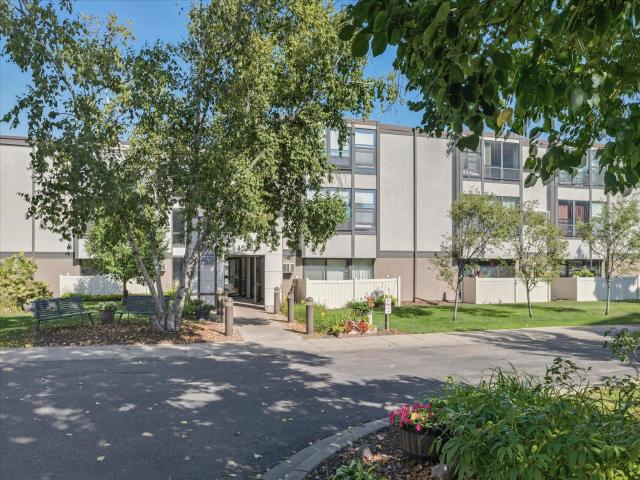 4530 Park Commons Drive Unit 119 Minneapolis MN 55416 - MLS# 6787472