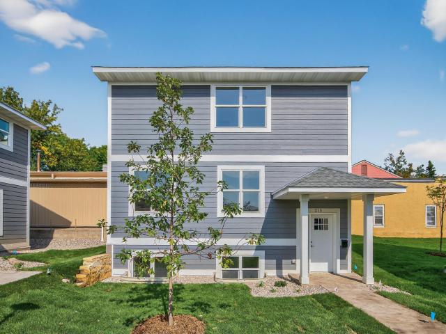 215 N Walnut Street Chaska MN 55318 - MLS# 6787485
