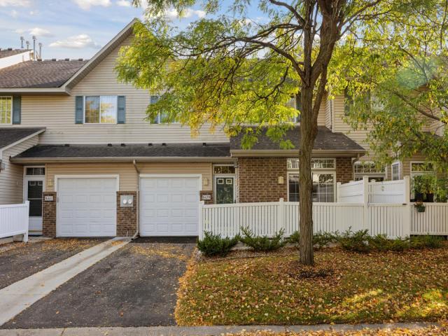 8439 Cortland Road Eden Prairie MN 55344 - MLS# 6787861