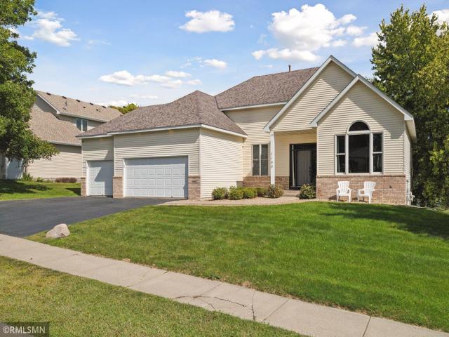 1100 Ridge Bluff Drive Chaska MN 55318 - MLS# 6787942