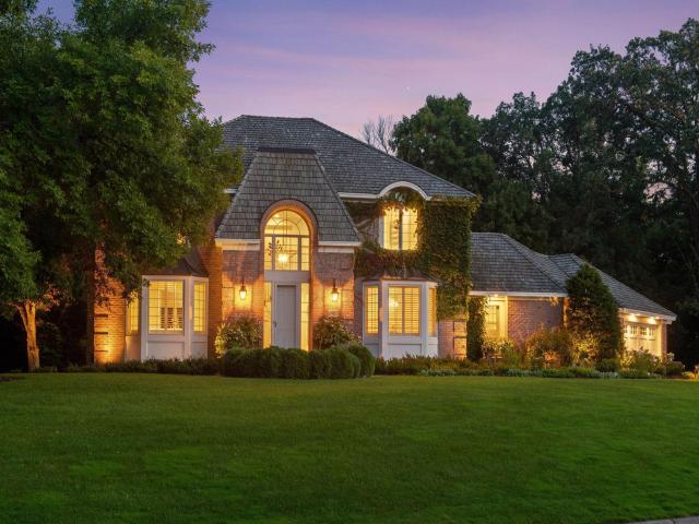2487 Crowne Hill Road Minnetonka MN 55305 - MLS# 6788208