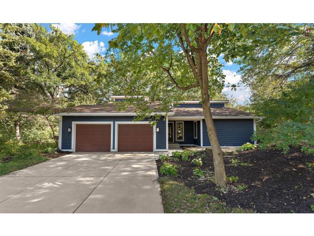 4540 Ridgeview Drive Eagan MN 55123 - MLS# 6788263
