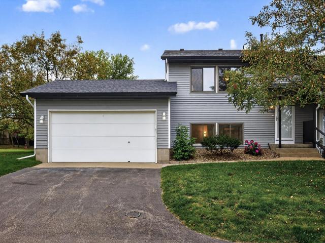 4401 Clover Lane Unit B Eagan MN 55122 - MLS# 6788532