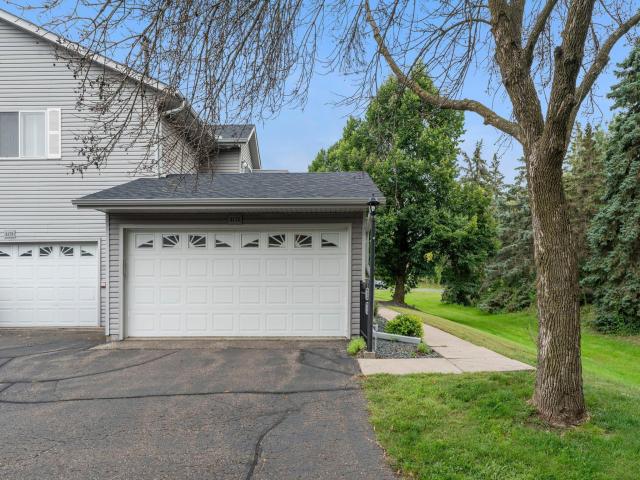 3175 Manitou Drive Unit 8 White Bear Lake MN 55110 - MLS# 6788906
