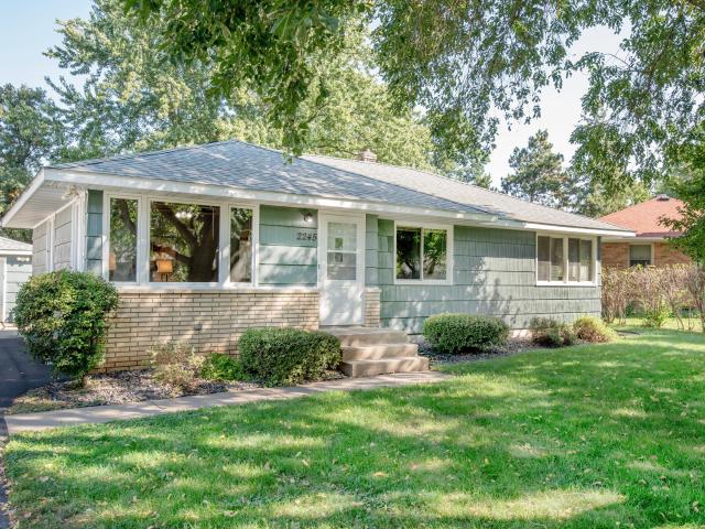 2245 County Road F E Saint Paul MN 55110 - MLS# 6789473