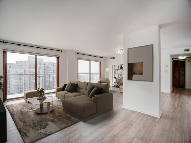 1225 Lasalle Avenue Unit 1704 Minneapolis MN 55403 - MLS# 6789651