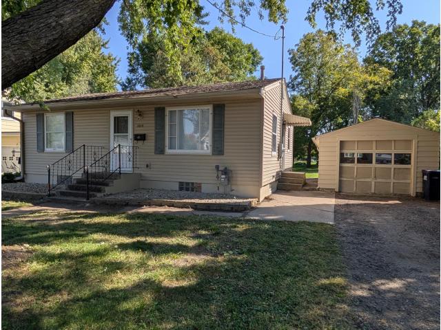 1015 College Street Northfield MN 55057 - MLS# 6789965