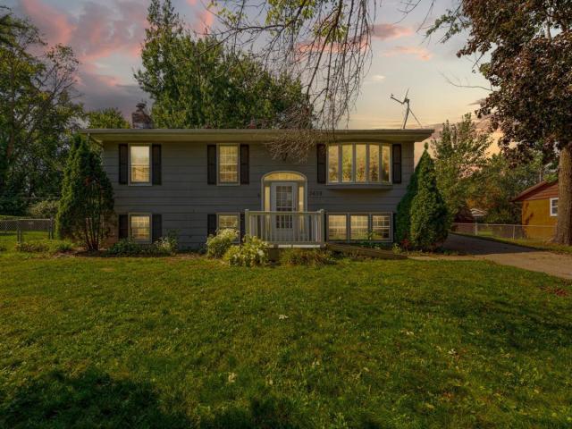 3639 Prairie Road North Saint Paul MN 55110 - MLS# 6790292