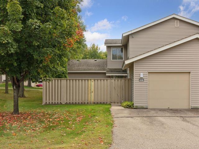 1036 Carmel Court Saint Paul MN 55126 - MLS# 6790451