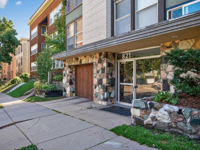 821 Douglas Avenue Unit 204 Minneapolis MN 55403 - MLS# 6790599