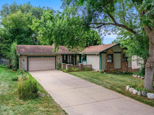 6310 Squire Drive NE Minneapolis MN 55432 - MLS# 6791001
