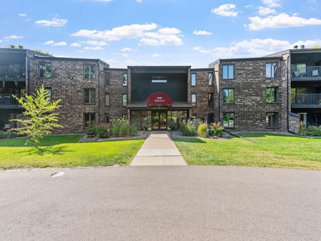 5140 W 102nd Street Unit 210 Bloomington MN 55437 - MLS# 6791080