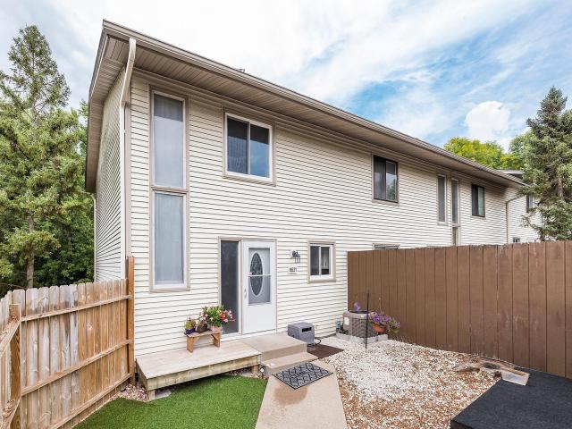 6631 Gretchen Lane N Oakdale MN 55128 - MLS# 6792408