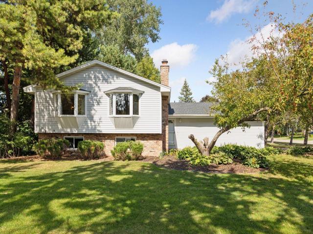 10410 32nd Avenue N Minneapolis MN 55441 - MLS# 6792471