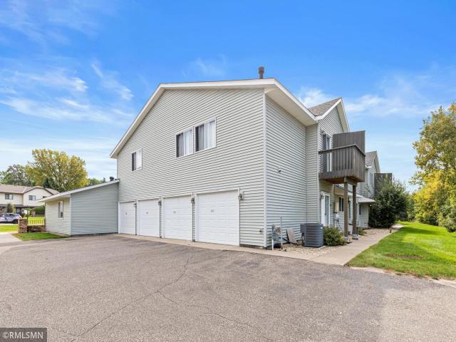 1612 Helena Road N Oakdale MN 55128 - MLS# 6792627