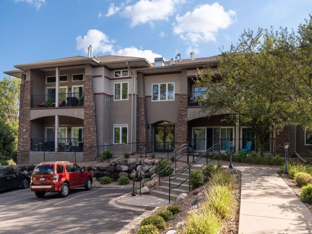 10806 S Shore Drive Unit 108 Minneapolis MN 55441 - MLS# 6792888