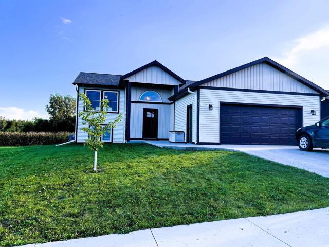 615 7th Avenue NE Plainview MN 55964 - MLS# 6792989