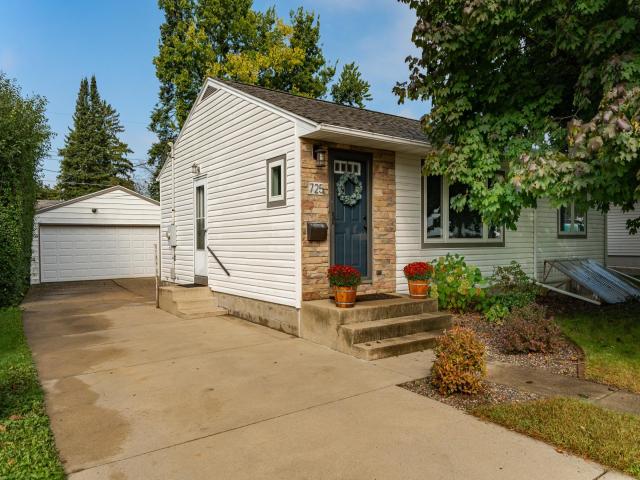 725 16th Avenue NE Rochester MN 55906 - MLS# 6793153