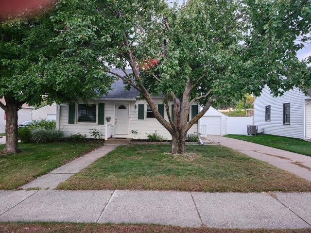 406 18th Avenue SW Rochester MN 55902 - MLS# 6793163