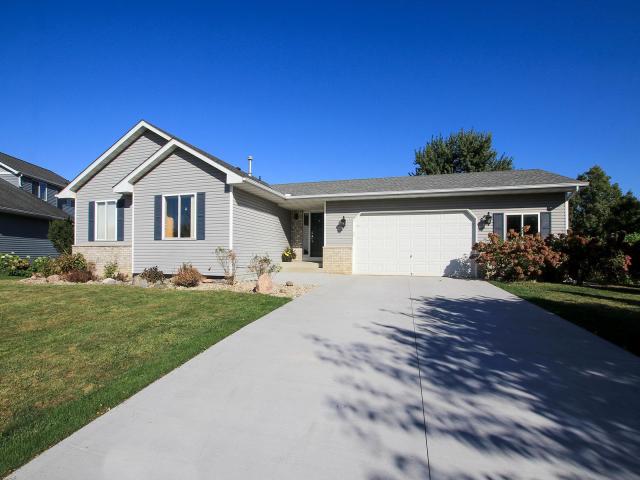 1305 Lakeside Circle Buffalo MN 55313 - MLS# 6793215