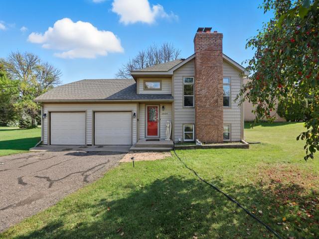 2839 Henslow Avenue N Saint Paul MN 55128 - MLS# 6793810