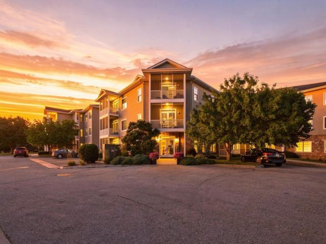 110696 Village Road Unit 307 Chaska MN 55318 - MLS# 6794040