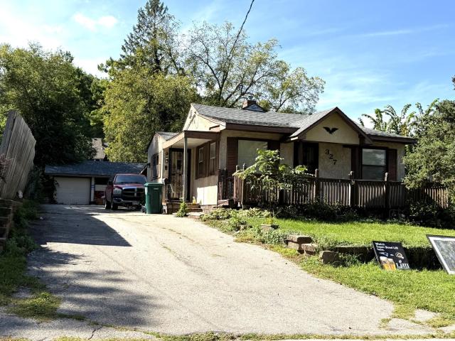 327 20th Ave SW Rochester MN 55902 - MLS# 6794067