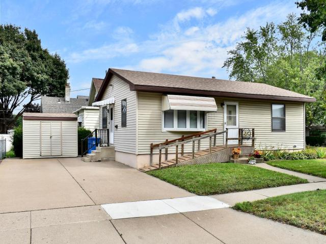 826 E 5th Street Winona MN 55987 - MLS# 6794224