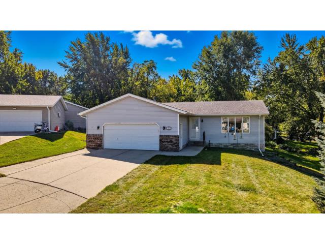 1055 Robert Place SW Owatonna MN 55060 - MLS# 6794285