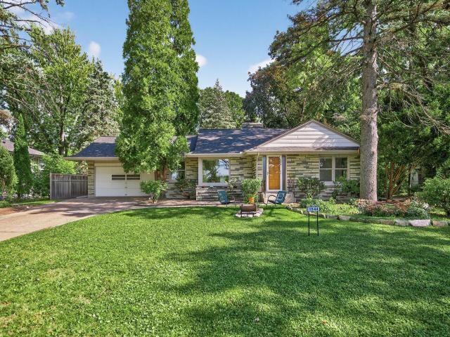 1544 Mississippi River Boulevard S Saint Paul MN 55116 - MLS# 6794738