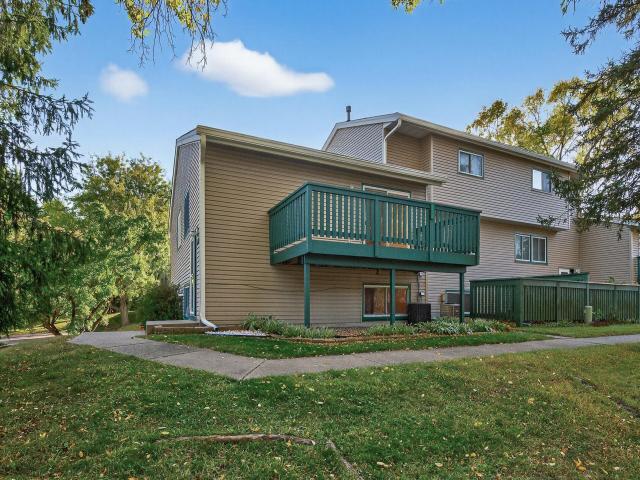 4863 Grenwich Way N Saint Paul MN 55128 - MLS# 6794800