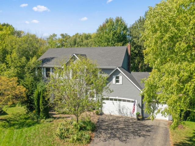 1350 Heather Court Chanhassen MN 55317 - MLS# 6794856
