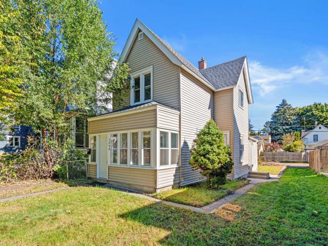 1098 Woodbridge Street Saint Paul MN 55117 - MLS# 6797374