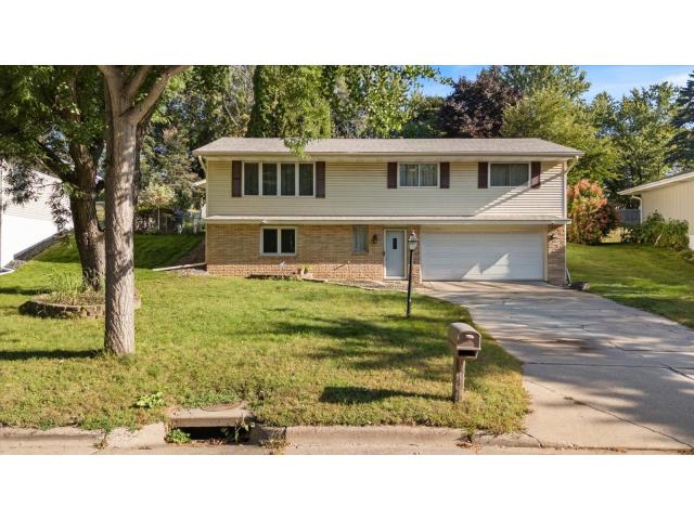 1989 N Park Drive Saint Paul MN 55119 - MLS# 6797449