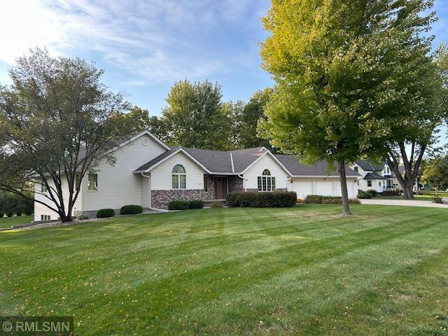 105 Hennepin Avenue N Glencoe MN 55336 - MLS# 6797483