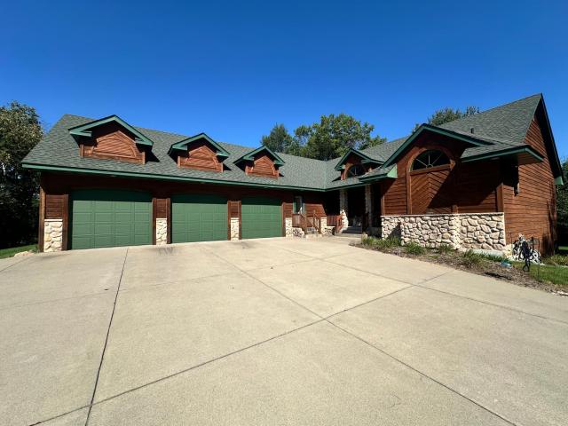 527 138th Lane NE Andover MN 55304 - MLS# 6798302