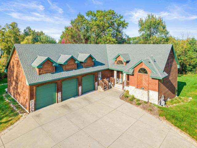 527 138th Lane NE Ham Lake MN 55304 - MLS# 6798302