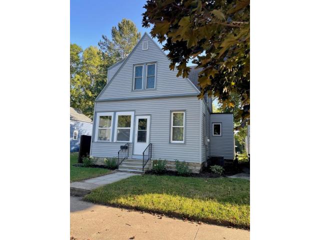 725 2nd Street NW Faribault MN 55021 - MLS# 6798734