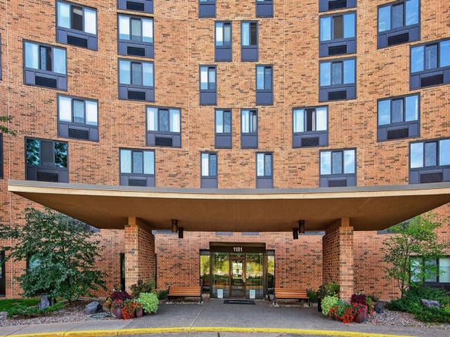 1181 Edgcumbe Road Unit 308 Saint Paul MN 55105 - MLS# 6798883
