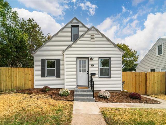 898 Wilder Street S Saint Paul MN 55116 - MLS# 6799197