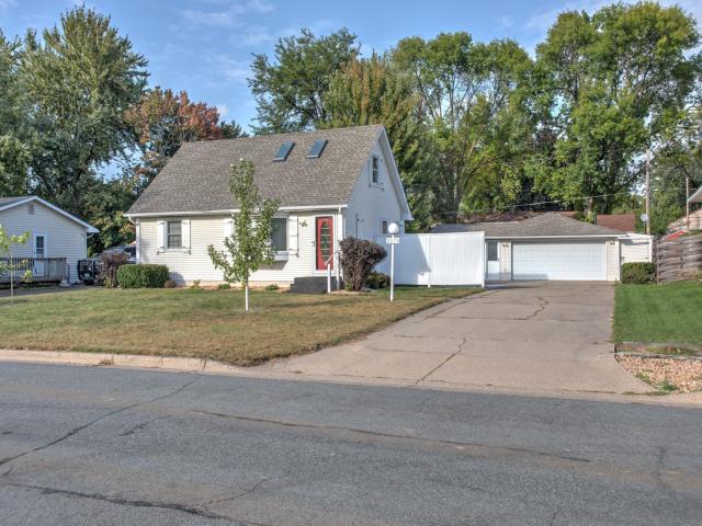 2079 Garnet Lane Saint Paul MN 55122 - MLS# 6799420