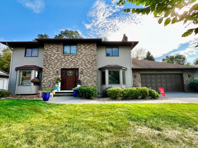 2100 Viburnum Trail Saint Paul MN 55122 - MLS# 6799479