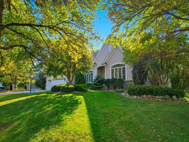 2608 Town Lake Drive Saint Paul MN 55125 - MLS# 6799645