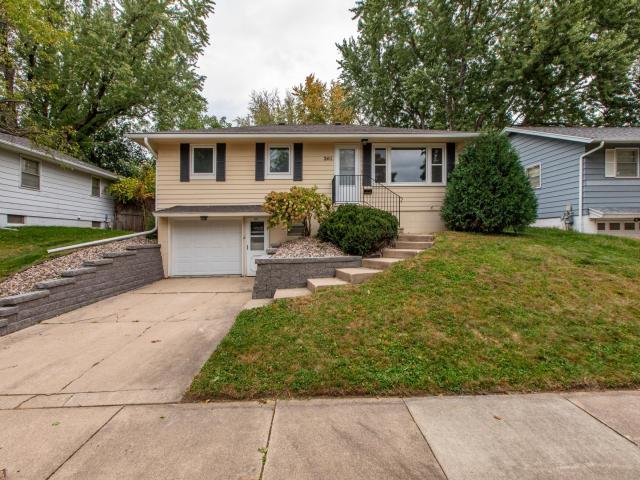 2411 18 1/2 Street NW Rochester MN 55901 - MLS# 6799785