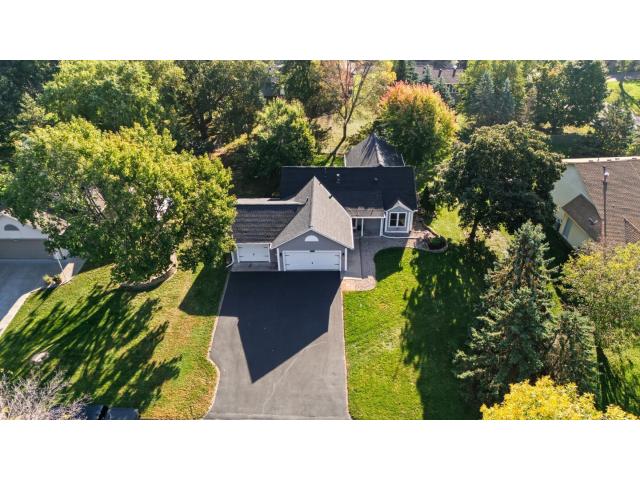 2711 Kempston Drive Saint Paul MN 55125 - MLS# 6799872