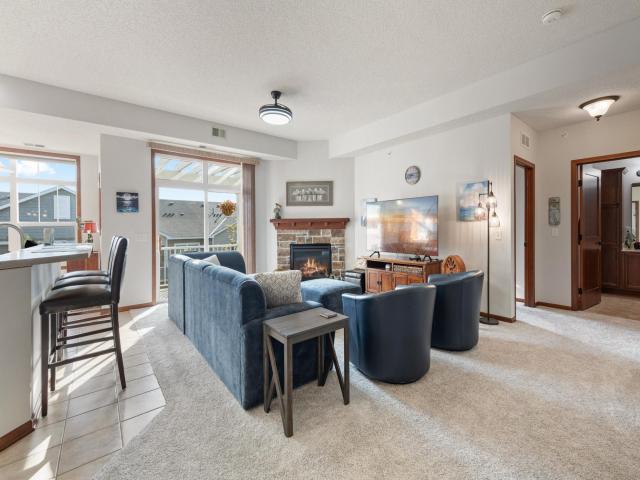 1846 Plymouth Lane Unit 205 Chanhassen MN 55317 - MLS# 6799957