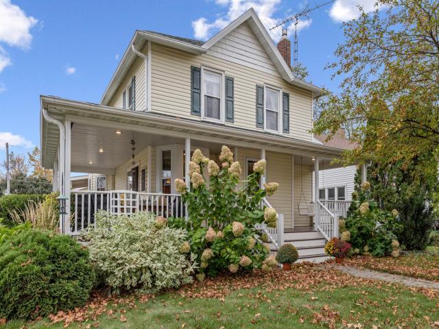 450 4th Street SW Plainview MN 55964 - MLS# 6800152