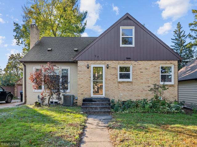 970 Grandview Avenue W Saint Paul MN 55113 - MLS# 6800210