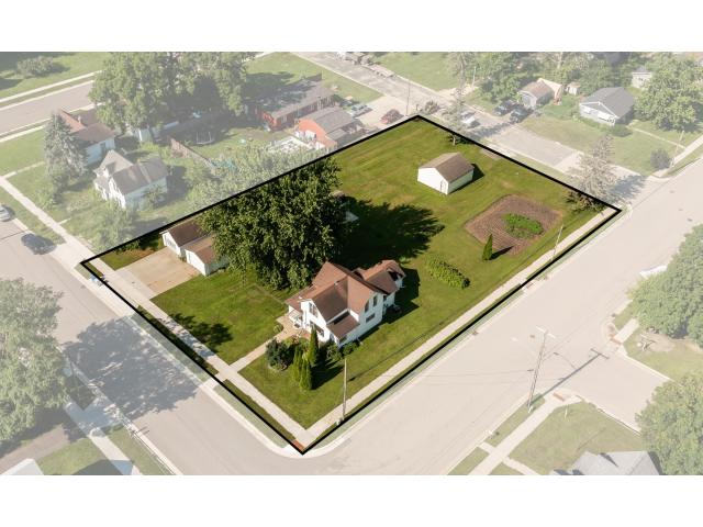 107 4th Avenue NE Dodge Center MN 55927 - MLS# 6800363